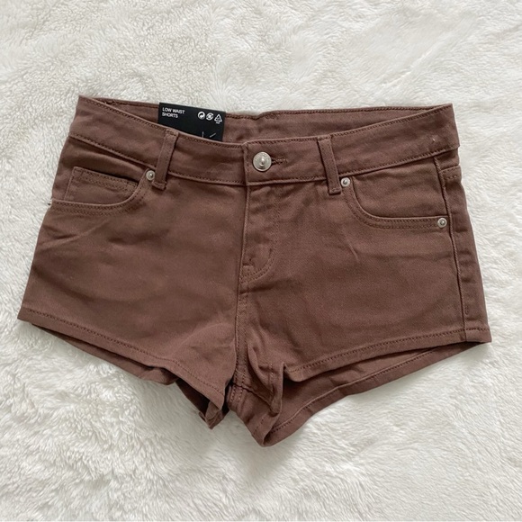 3/30$🤍 H&M | Brown low waist twill shorts - Picture 3 of 7